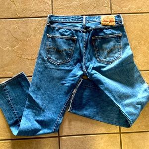 Levi’s  33 x 32 button fly women’s high waist rise 501 90’s mom jeans distressed